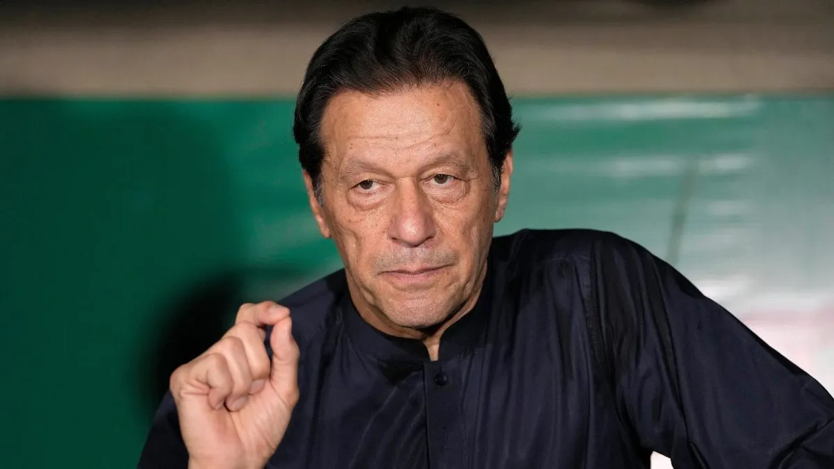 Fourteen captains, including Gavaskar and Kapil, will write to the Pakistani government to demand that Imran Khan be treated equitably while incarcerated.