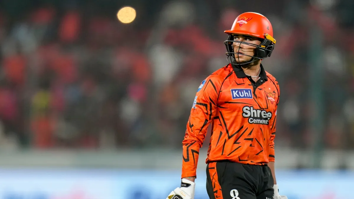 Abhishek Sharma breaks the unwanted record of Rohit Sharma and Sanju Samson after getting a golden duck in the SRH-RR IPL match.