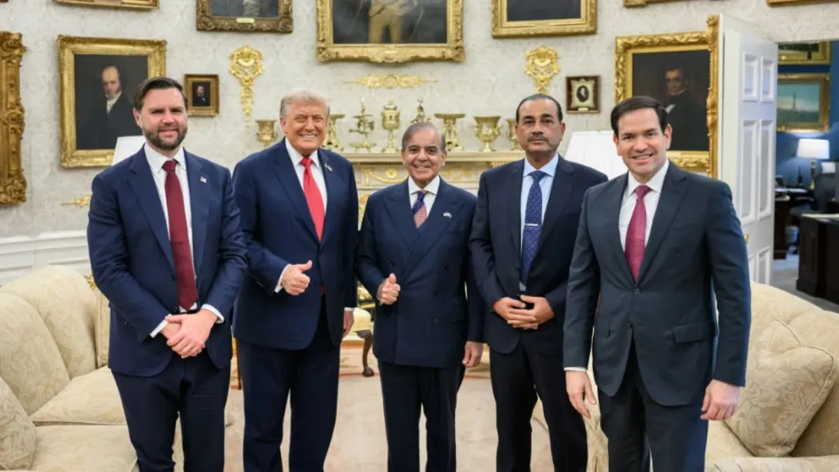 Pakistan PM Embarrassed as Trump Mentions Munir but Leaves Out Shehbaz Sharif in Abraham Accords Post