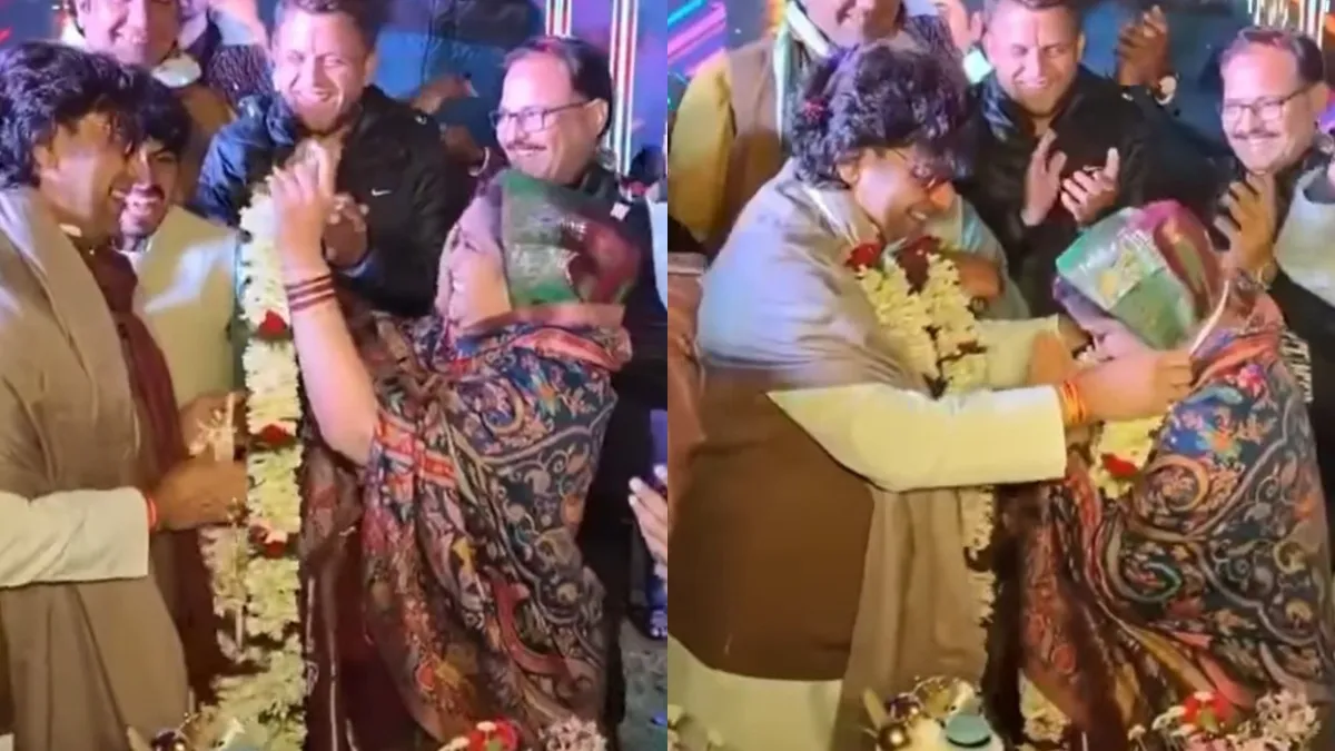 Ashutosh Rana, Renuka Shahane remarry on 25th anniversary, celebrate love all over again