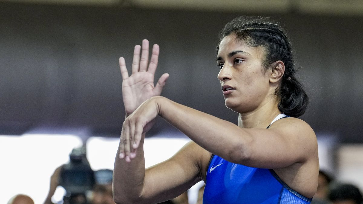 Vinesh Phogat’s Asian Games dream ends after losing to Meenakshi Goyat in semi-final