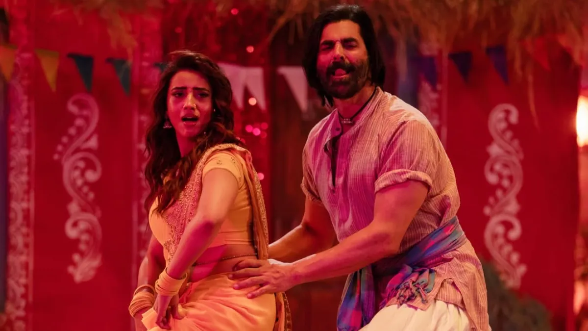 Bhojpuri actress Akshara Singh reveals Akshay Kumar shot Ghis Ghis Ghis song with 104 fever Kept watching