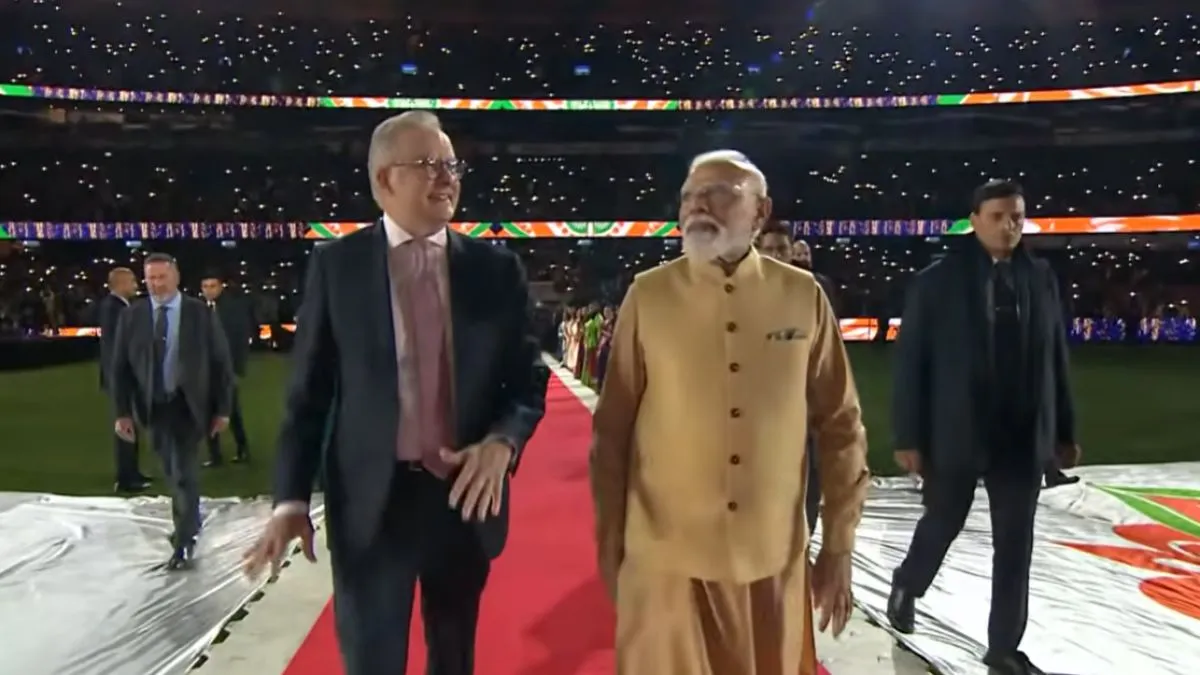 PM hails India-Australia ties, praises 