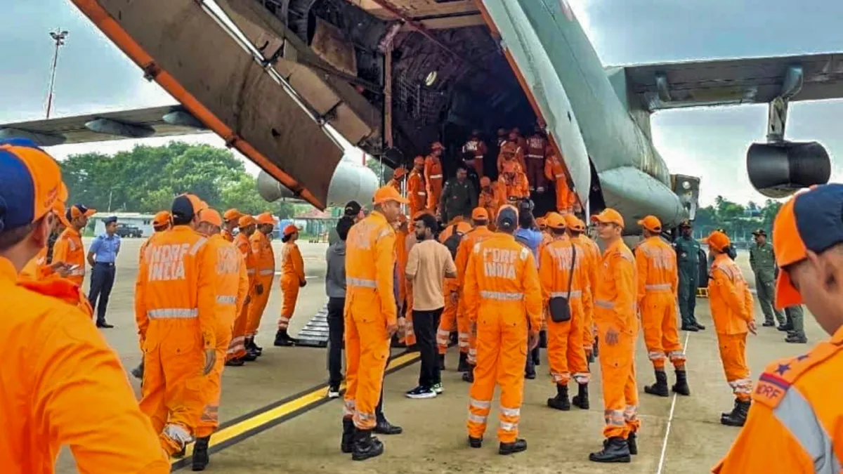 Cyclone Ditwah leaves more than 330 dead in Sri Lanka; India rescues stranded nationals